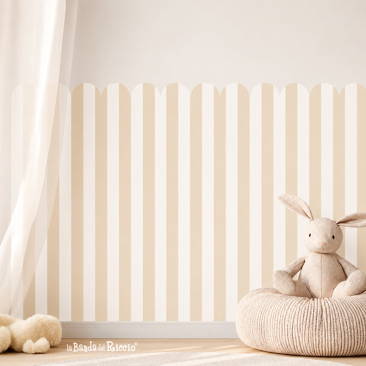 Striped Scalloped Wainscoting